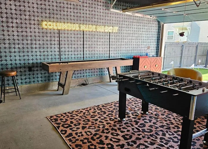 The Funky Fun Haus - Pickleball, Hot Tub, Arcade Сasa de vacaciones Columbus
